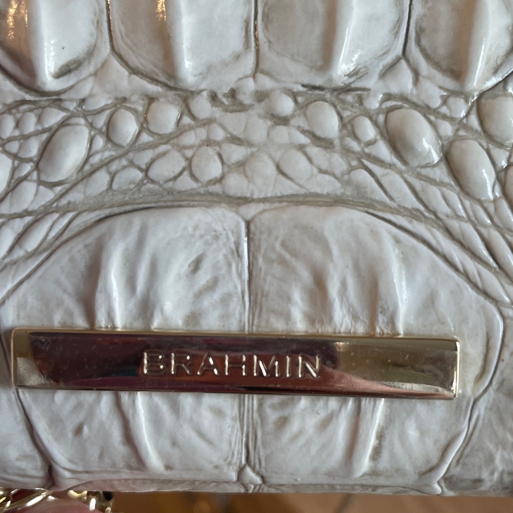 BRAHMIN Cream Crocodile-Embossed Crossbody Bag - Picture 3 of 6